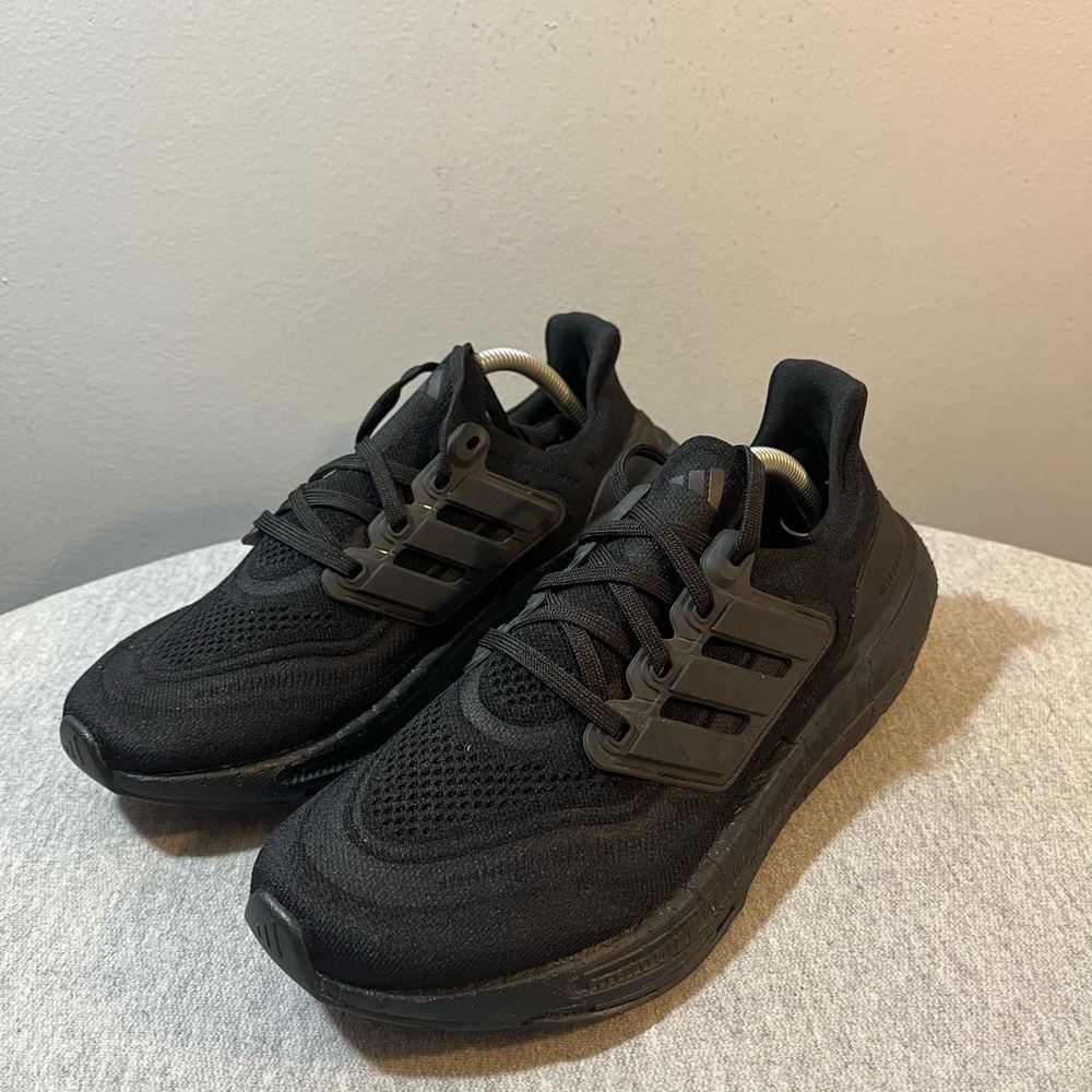 Adidas Ultraboost Triple Black Athletic Running Women's Shoe Size 7.5 GZ5166​ - Picture 9 of 10